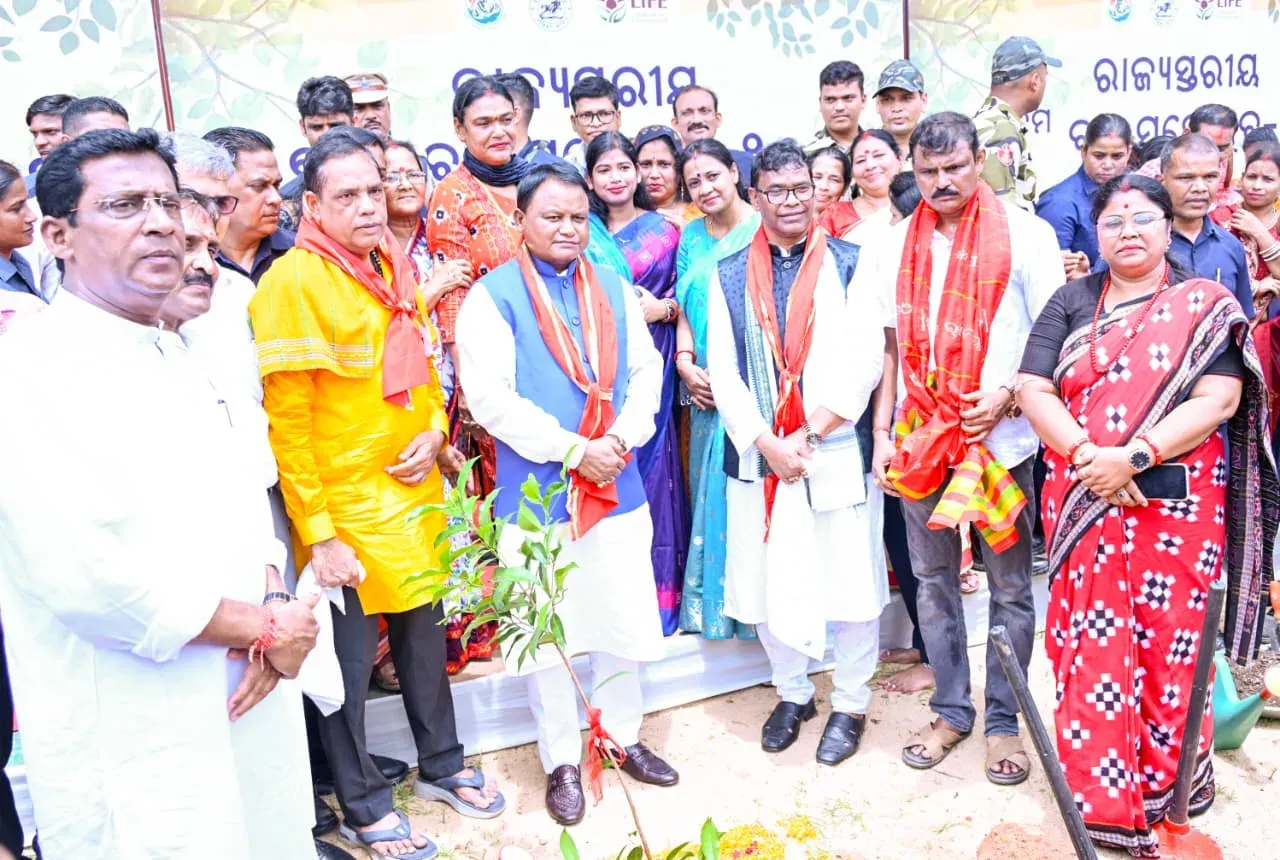 Odisha CM Targets 9 Lakh Saplings Across 2,702 Hectares in 2026-27