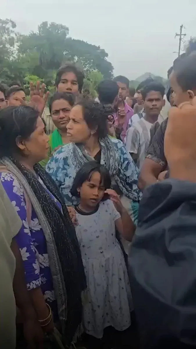 Odisha CMO Speeds Up Cyclone Recovery, Restoring Roads and Services