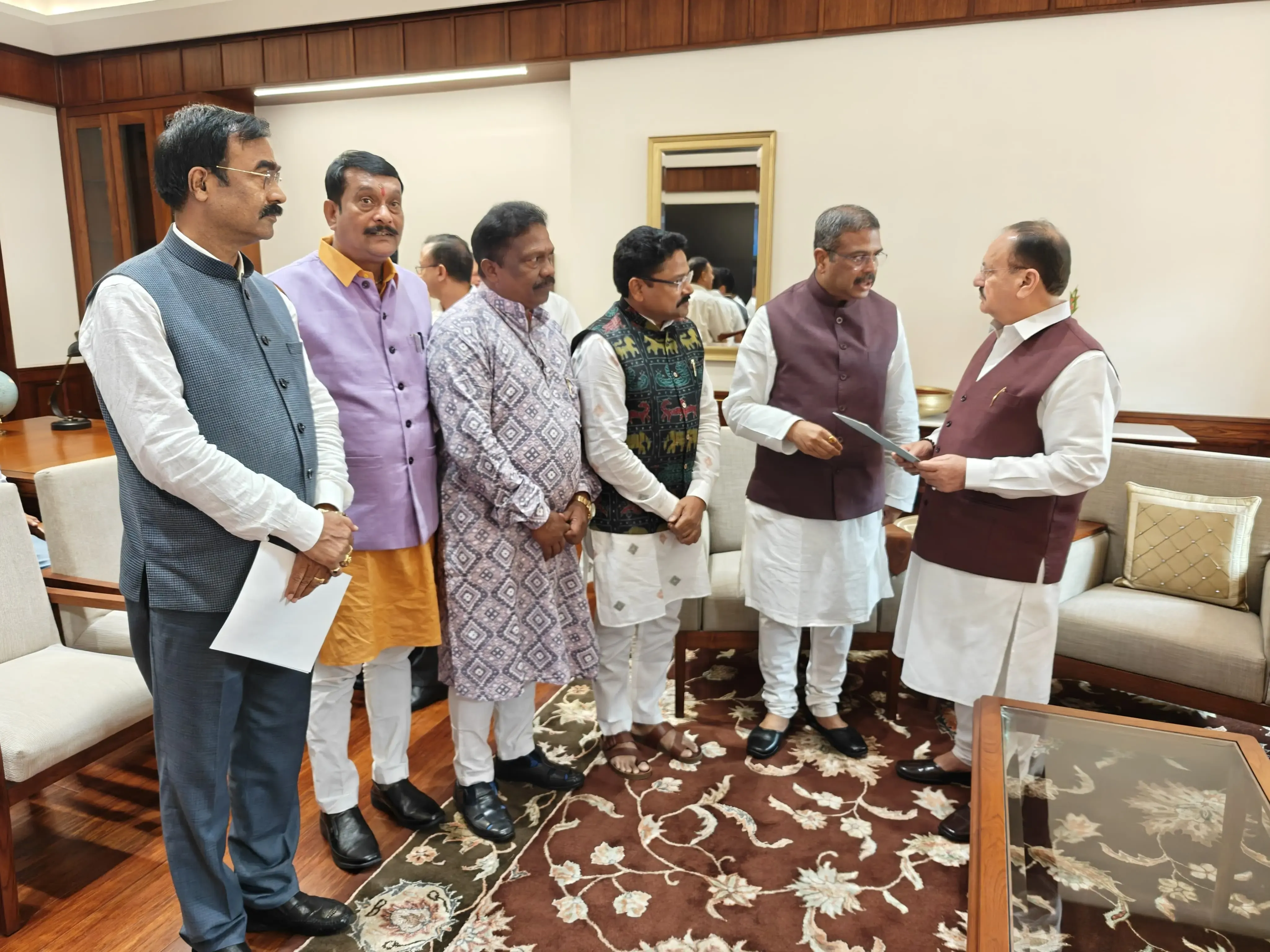 Why is Odisha's Health Minister Urging the Centre for MBBS Admissions?