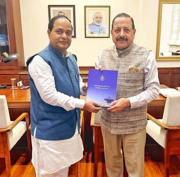 ओडिशा के लिए एकीकृत विज्ञान रूपरेखा: डॉ. जितेंद्र सिंह और कृष्ण चंद्र पात्रा की बैठक में रेयर अर्थ, समुद्री जैव प्रौद्योगिकी और अंतरिक्ष पर चर्चा