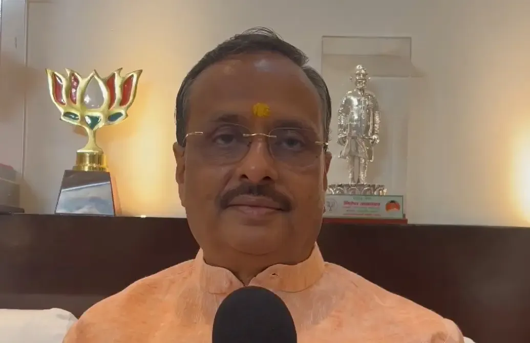 क्या ओडिशा के स्कूलों में भगवद गीता का पाठ पढ़ाना उचित है? : दिनेश शर्मा