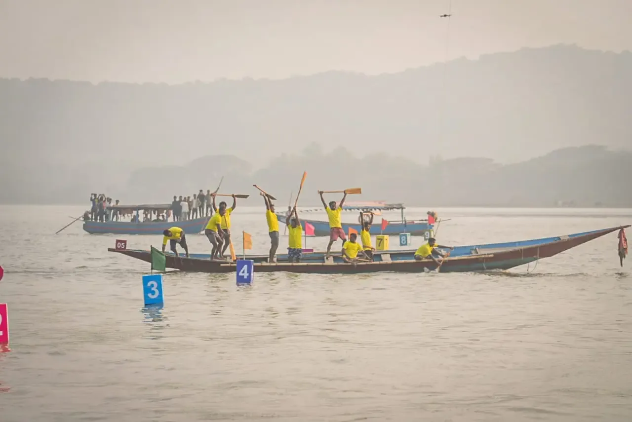 क्या ओडिशा की पहली चिल्का पारंपरिक नौका दौड़ ने बरकुल में उद्घाटन किया?