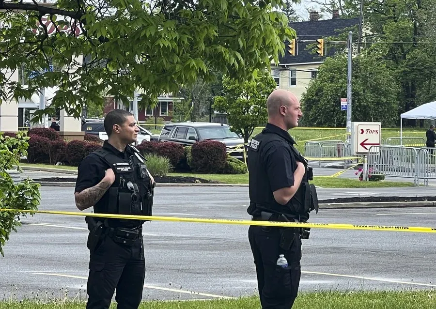 Columbia SC officer killed in park shooting, suspect also dead