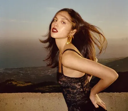 Olivia Rodrigo finds joy in grocery runs and pub walks amid 'abnormal' life