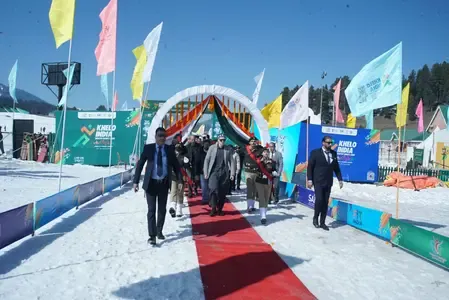 Omar Abdullah Advocates for Artificial Snow to Elevate Gulmarg as a Global Ski Resort