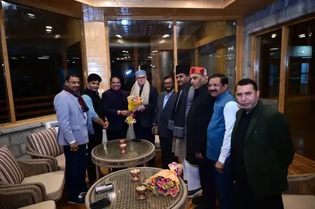 Omar Abdullah Engages with Energy Committee at Gulmarg Ski Resort
