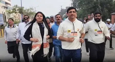 वन इंदौर-रन इंदौर : मैराथन में दौड़े 15 हजार से ज्यादा लोग, स्वच्छता, सेहत और पर्यावरण के प्रति जागरूकता का संदेश