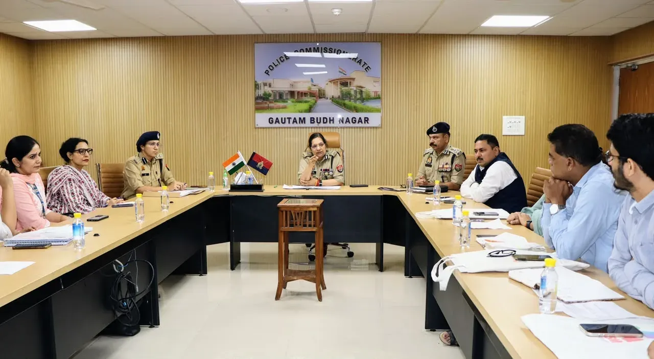 ऑपरेशन अपराजेय: नोएडा में दिव्यांग बच्चों की सुरक्षा के लिए पुलिस कमिश्नर लक्ष्मी सिंह ने बनाई संयुक्त कार्ययोजना
