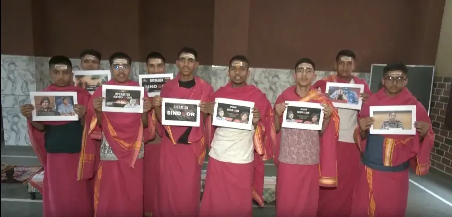 ऑपरेशन सिंदूर वर्षगांठ: जम्मू के वेद मंदिर में मंत्रोच्चारण, पहलगाम शहीदों को श्रद्धांजलि