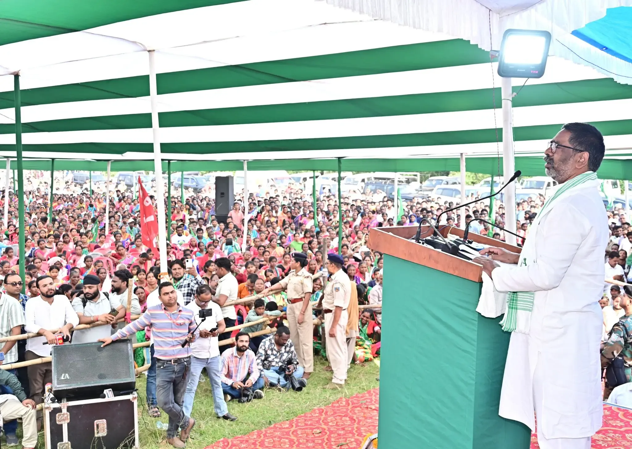 क्या हमारी सरकार समाज के हर वर्ग को मजबूत करने के लिए कदम उठा रही है? - सीएम हेमंत सोरेन