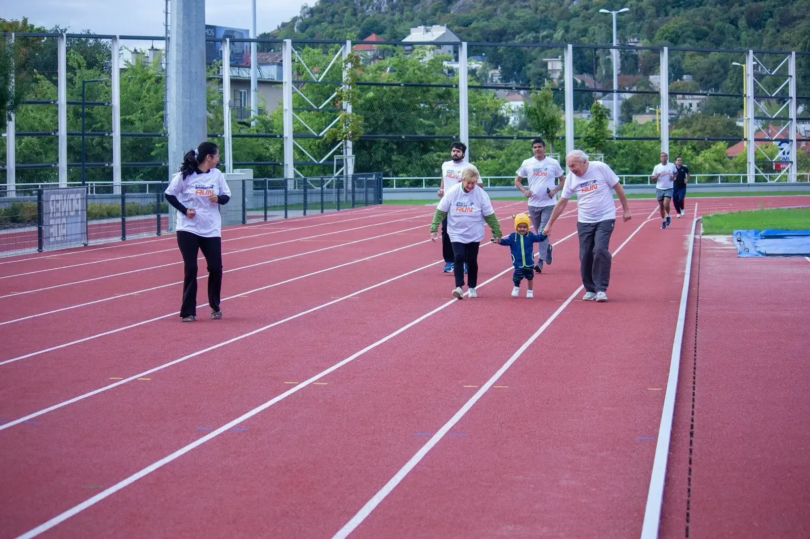 Did Over 100 Runners Join the Viksit Bharat Run in Budapest, Showcasing India's Transformative Growth?