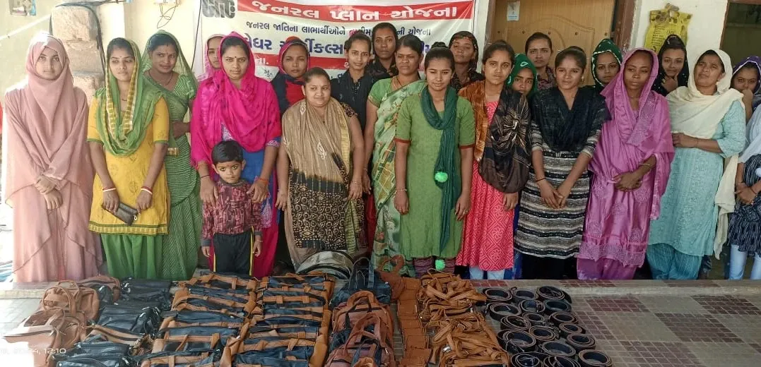 How Have Over 2,000 Beneficiaries Been Trained in Leather and Rexine Articles Making in Gujarat in Five Years?