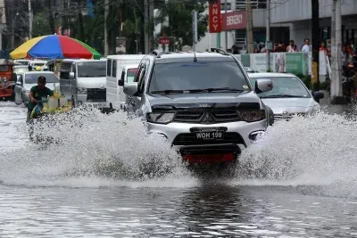 Philippines monsoon crisis: 380,000 affected across 8 regions, 6 dead