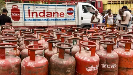 51.8 Lakh LPG Cylinders Delivered in Single Day, Supply Stable