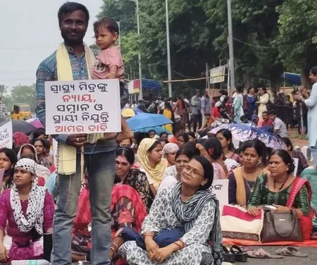900+ Swasthya Mitras protest in Bhubaneswar, demand Odisha reinstatement