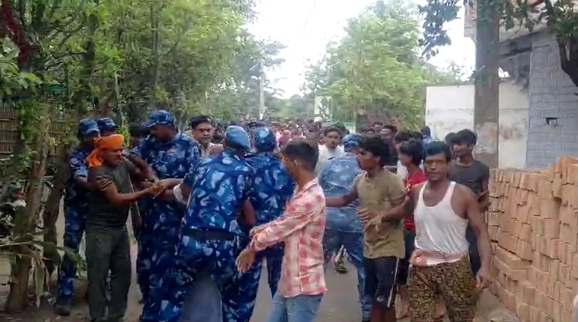 What Caused the Clash Between Two Groups in Bihar's Vaishali District?