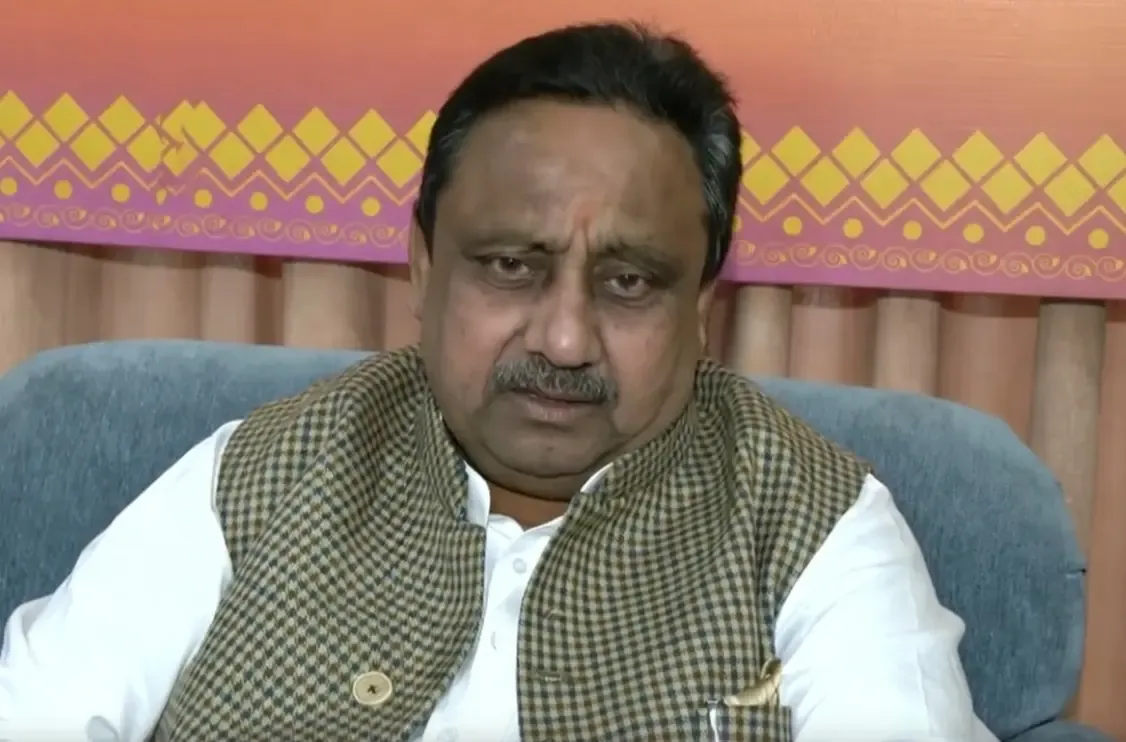 क्या ममता बनर्जी ने पांच साल में कितने मंदिरों का जीर्णोद्धार किया?