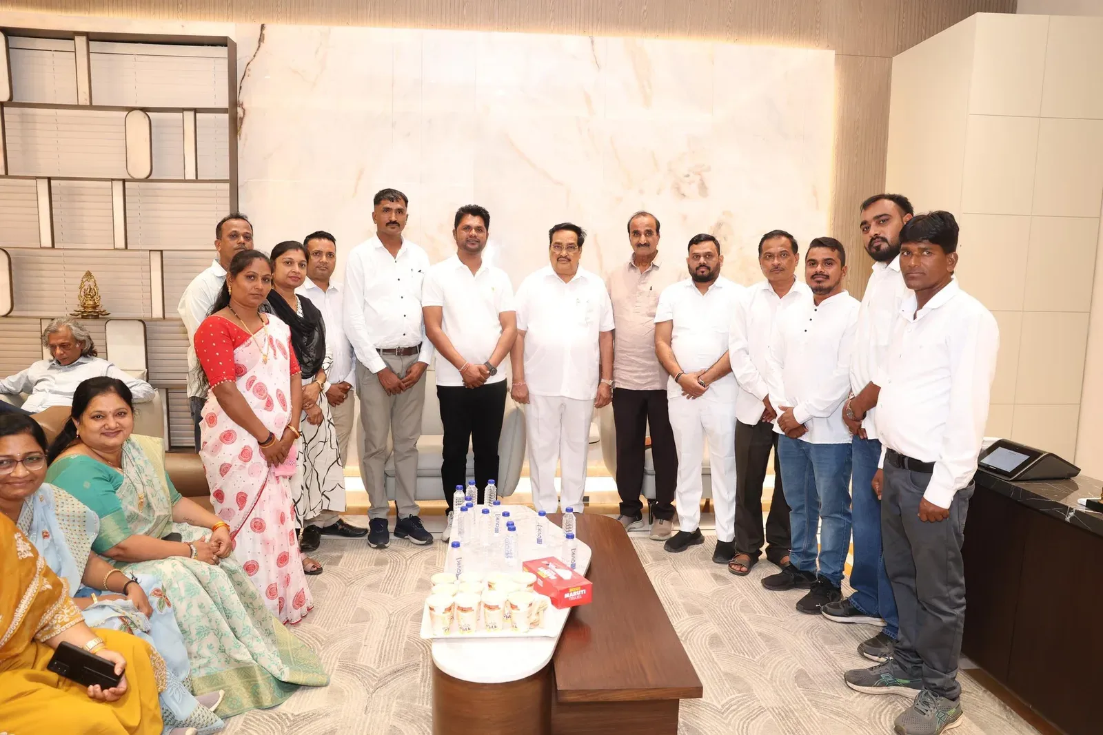 Paatil Meets New Navsari Municipal Corporation Officials
