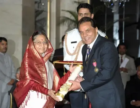 धर्मेंद्र : पद्म भूषण से लेकर लाइफटाइम अवॉर्ड्स जीतकर बने सिनेमा के बादशाह