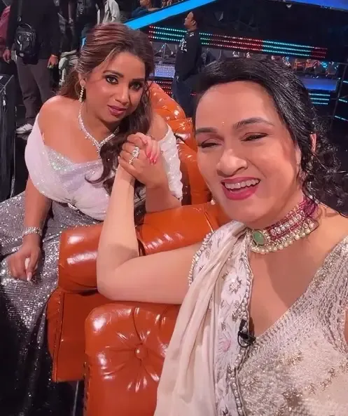 Did Padmini Kolhapure and Shreya Ghoshal Harmonize on ‘Yeh Galiyan Yeh Chaubara’?