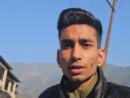पहलगाम हमले के बाद घाटी में लौटी रौनक, नए साल से पहले बढ़ी पर्यटकों की संख्या