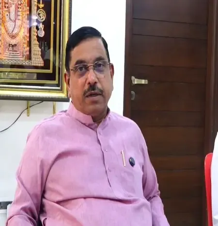 पहलगाम हमले पर पी. चिदंबरम के बयान से विवाद, प्रह्लाद जोशी ने दिया करारा जवाब