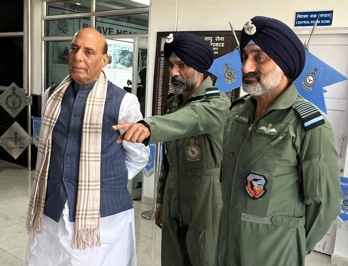 Has Pakistan Been Put on Probation? Defence Minister's Stern Warning!