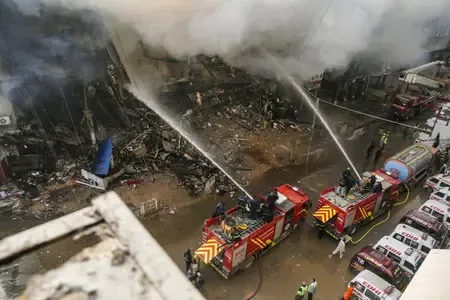 Pakistan: 35 injured after fire at customs warehouse in Balochistan