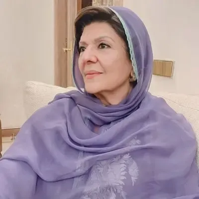 Pakistan: Court orders to seize passport, CNIC card of Imran Khan's sister