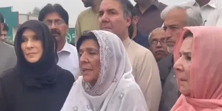 Imran Khan's Sisters Stage Sit-In Outside Adiala Jail After Access Denied