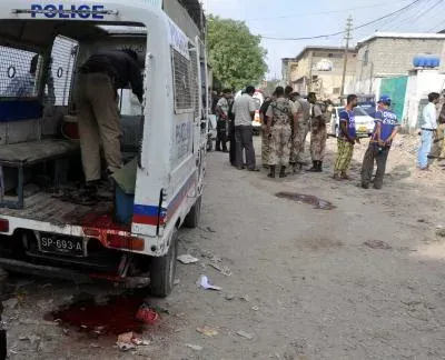 Honour killing in Karachi: Young couple shot dead after court marriage