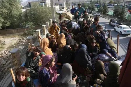 Pakistan's Escalating Detention of Afghan Refugees Amid Taliban Border Clashes