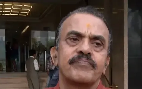 क्या बांग्लादेश का भी बहिष्कार होना चाहिए, संजय निरुपम के अनुसार?