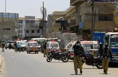 Karachi Roads Blocked Ahead of PTI's Protest Against Rising Fuel Costs