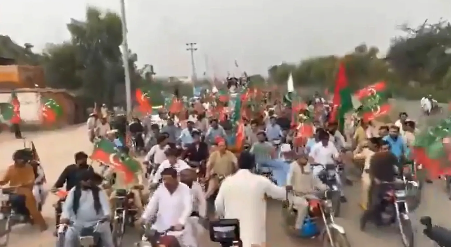 Why is Pakistan: Tehreek-e-Insaf Protesting for Imran Khan's Release?