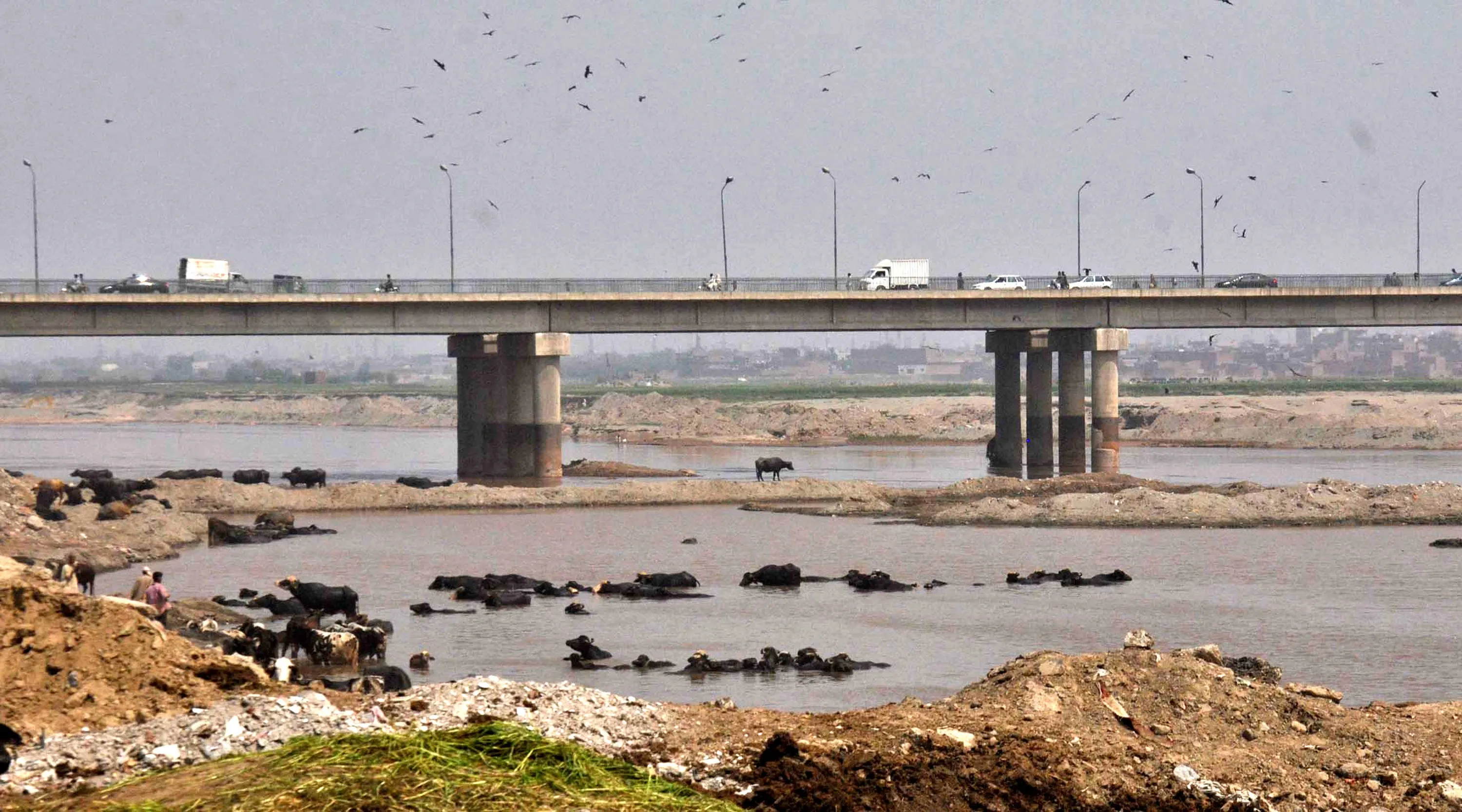 Is Pakistan Facing a 21 Percent Water Crisis This Kharif Season Due to India's Water Blockade?