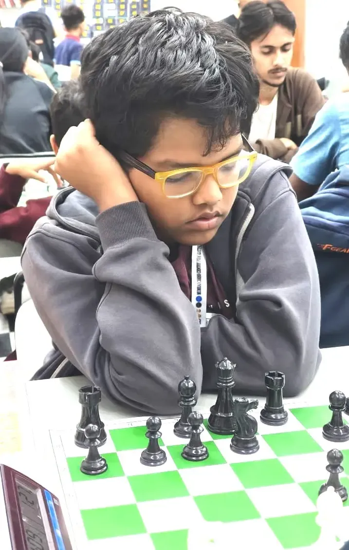 Palaash Mapara Dominates All India Chess Masters with Five Consecutive Wins