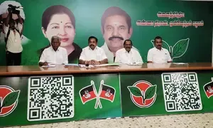 Palaniswami Engages Party District Secretaries as AIADMK Prepares for 2026 Elections