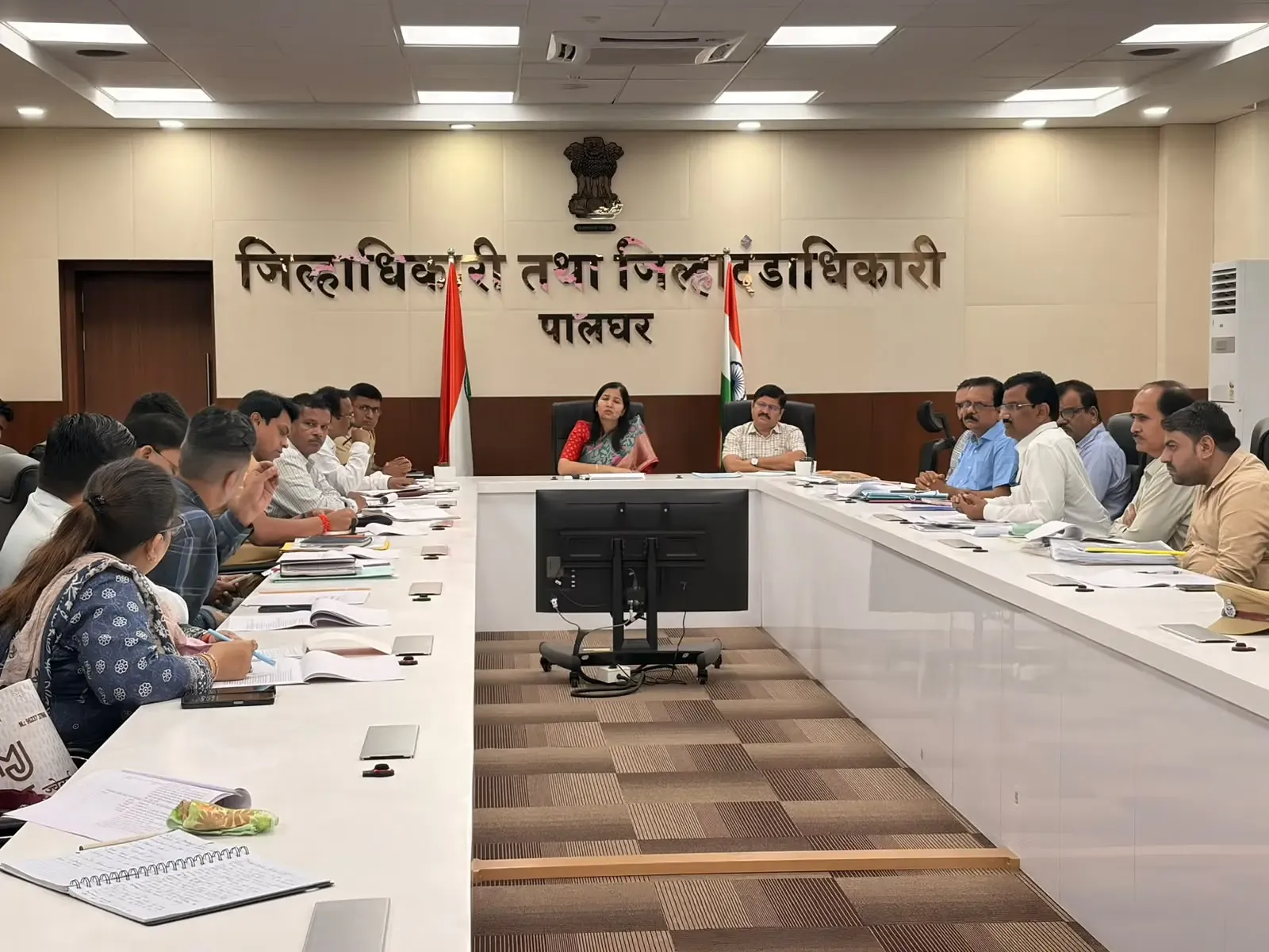पालघर के NH-48 के 25 ब्लैक स्पॉट्स पर सुरक्षा सुधार, DM डॉ. जाखड़ ने NHAI को दिए सख्त निर्देश