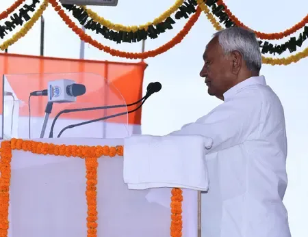 क्या अगले पांच वर्षों में एक करोड़ युवाओं को नौकरी मिलेगी? पीटी परीक्षा में अब 100 रुपये शुल्क: नीतीश कुमार