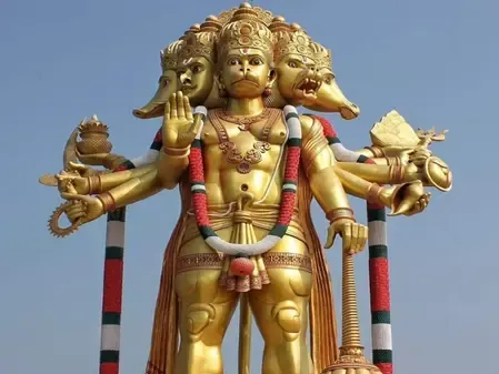 अंजनेय स्वामी मंदिर : यहां हनुमान की 161 फुट की पंचमुखी प्रतिमा मौजूद, रामायण से जुड़ा इतिहास