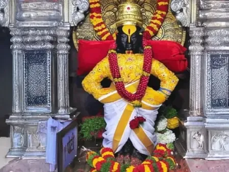 पंढरपुर: कार्तिकी एकादशी पर 24 घंटे खुलता है पंढरपुर का विट्ठल-रुक्मिणी मंदिर, जहां भगवान करते हैं भक्तों का इंतजार