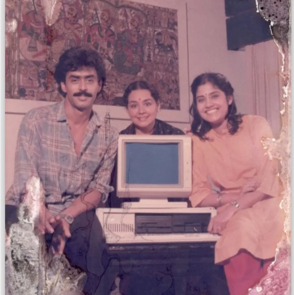 Did Pankaj Berry Just Share a Throwback with Farida Jalal and Renuka Shahane from ‘PC Aur Mausi’?