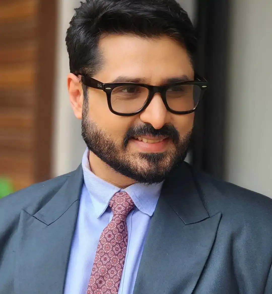 What Challenges Did Pankit Thakker’s Friend Face Due to Albinism?