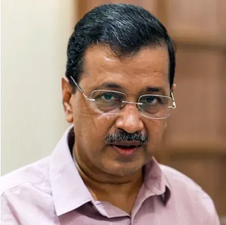 पेपर लीक पर केजरीवाल का हमला: 'अरबों-खरबों का धंधा', जनता से सड़कों पर उतरने का आह्वान