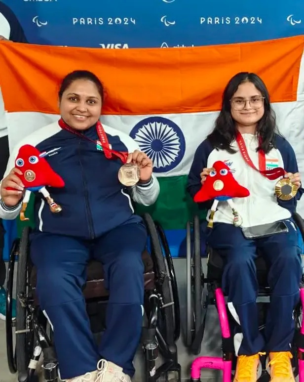 Para Asian Games: Mona Agarwal wins gold with Asian record, Avani Lekhara takes silver