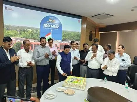 Has Paradip Port Achieved the Fastest 100 Million Tonnes Cargo Throughput in a Fiscal Year?