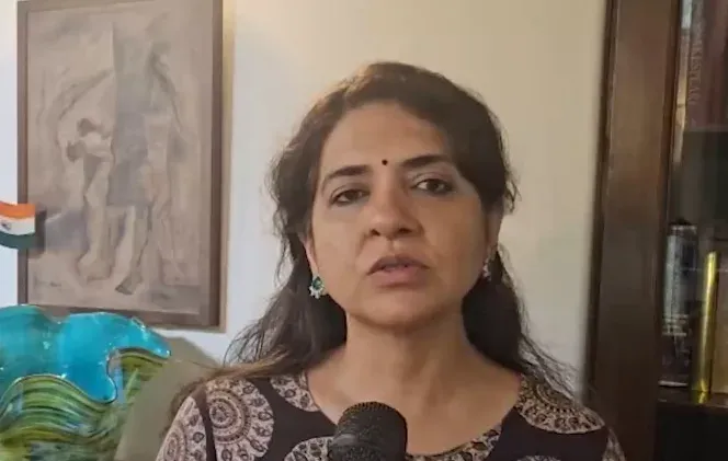 परिसीमन पर खड़गे के विरोध पर शिवसेना का पलटवार, शायना एनसी बोलीं — देशहित को राजनीति से ऊपर रखें