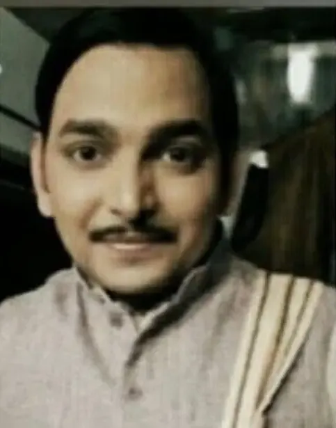 Does Paritosh Tripathi Channel Amol Palekar from 'Gol Maal'?