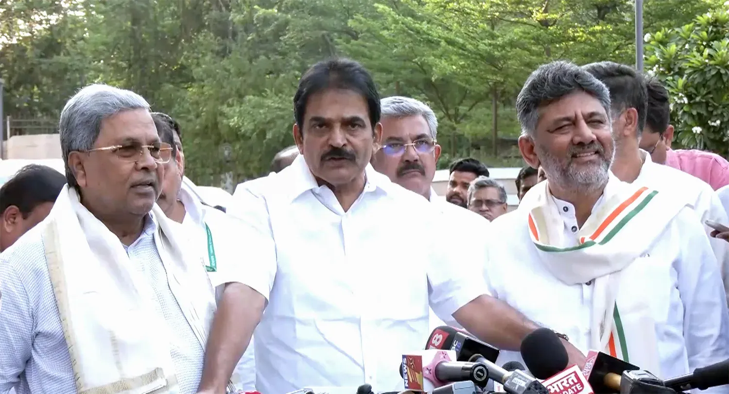Siddaramaiah resigns as Karnataka CM: Venugopal says party above power